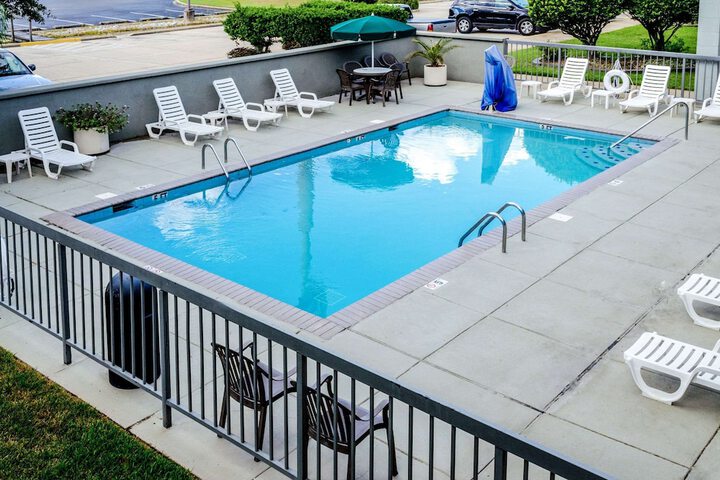 Pool 6 of 32