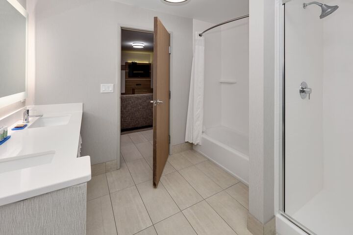 Holiday Inn Express Hotel & Suites Scottsbluff-Gering by IHG