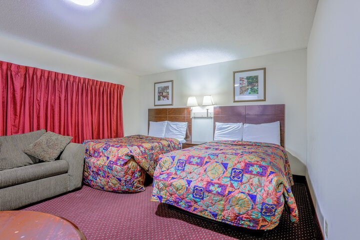 Whispering Pines by Hotel O Whitestone VA