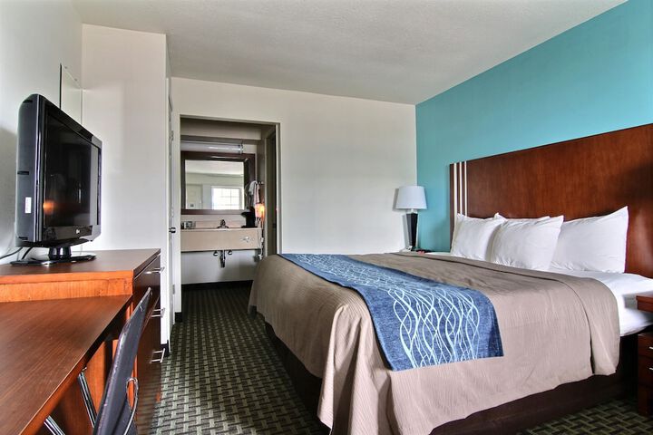 Room 52 of 87