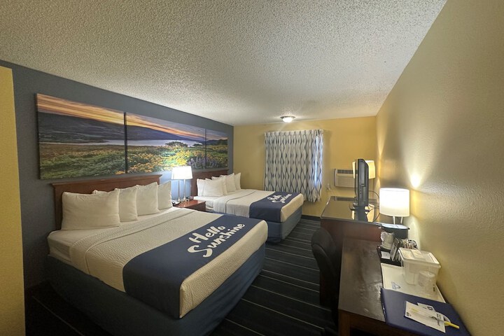 Room 29 of 60