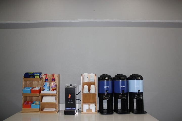 Breakfast/Coffee Service 89 of 101