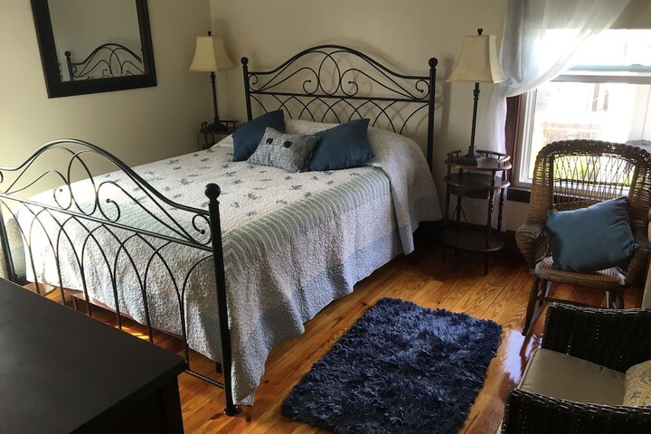 Room 16 of 40