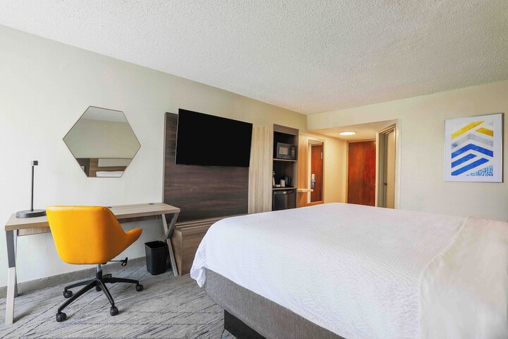 Room 34 of 78