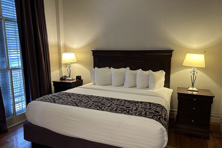 Room 19 of 47