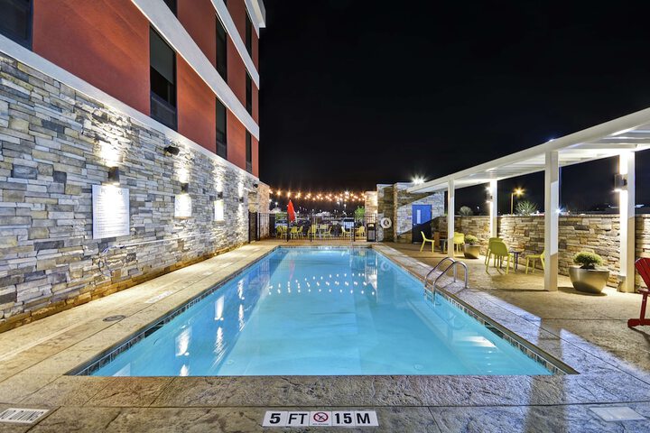 Pool 9 of 45