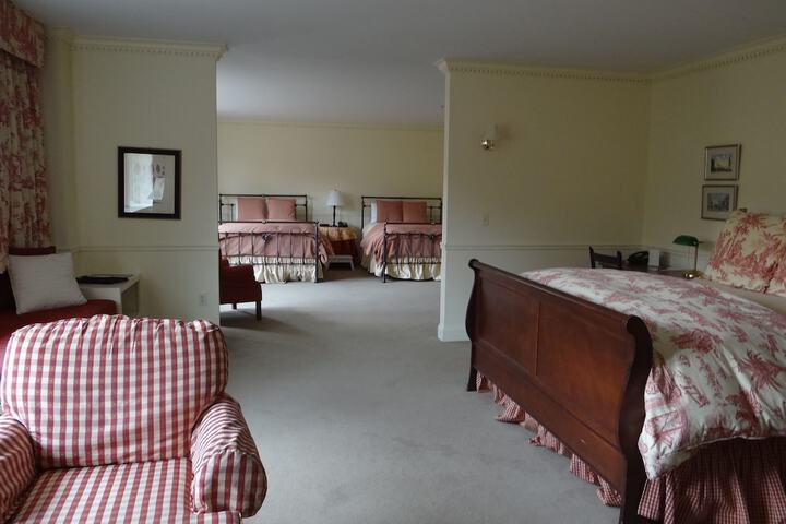 Room 21 of 43