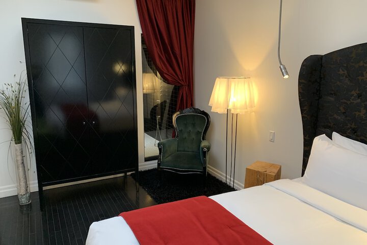 Room 37 of 78