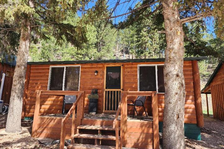 Allen Gulch Cabins