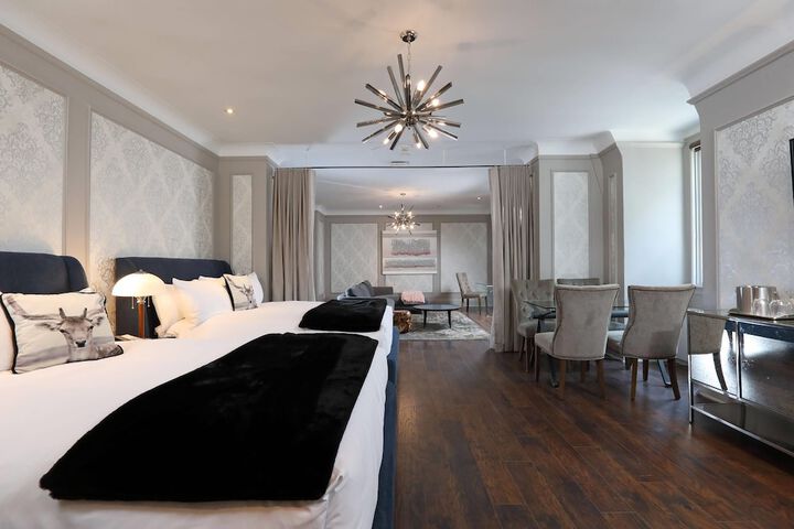 The Fort Garry Hotel Spa and Conference Centre, an Ascend Collection Hotel