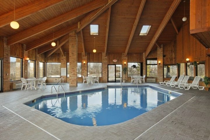 Pool 8 of 32