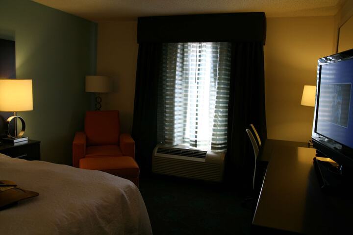 Room 62 of 98