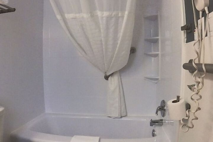 Room 27 of 55