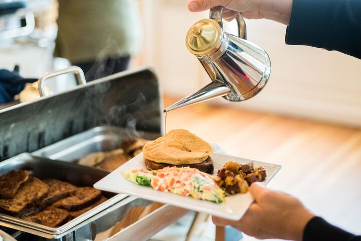 Breakfast/Coffee Service 100 of 133