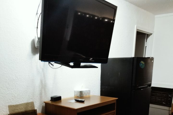 Room 18 of 30