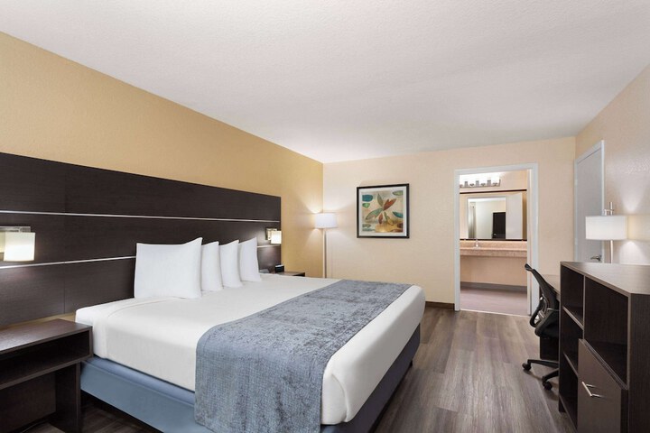 Baymont by Wyndham Punta Gorda / Port Charlotte