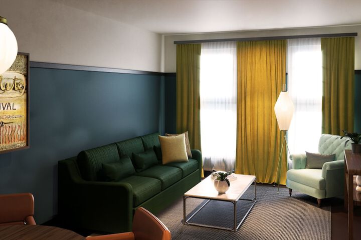 Room 33 of 78