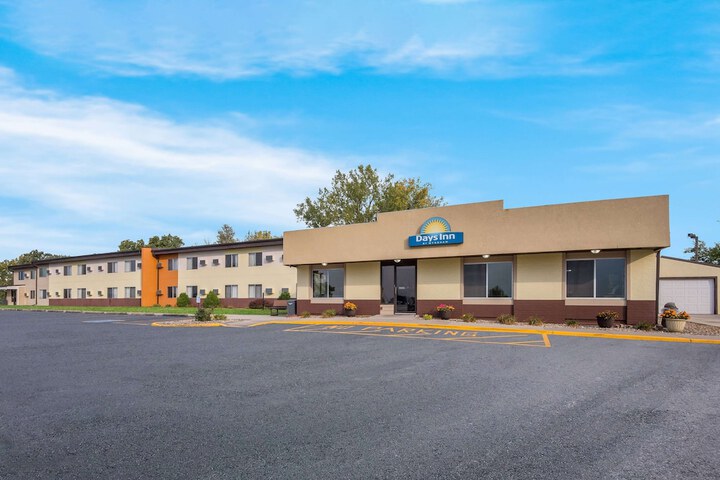 Days Inn by Wyndham Newton