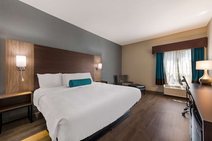 Best Western Albemarle Inn