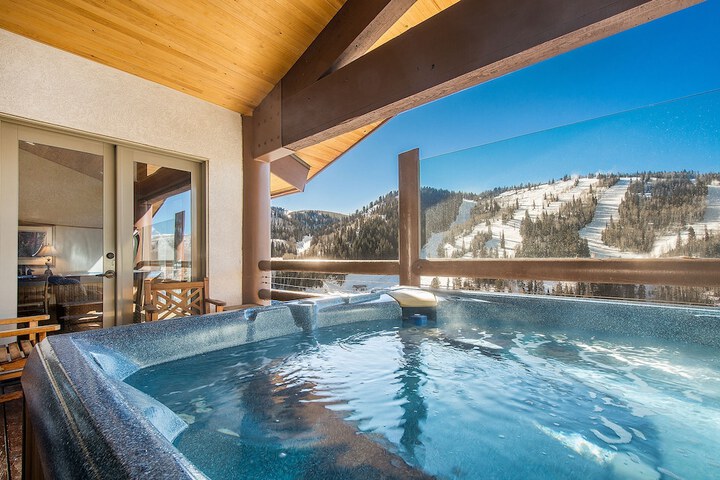 Stein Eriksen Lodge