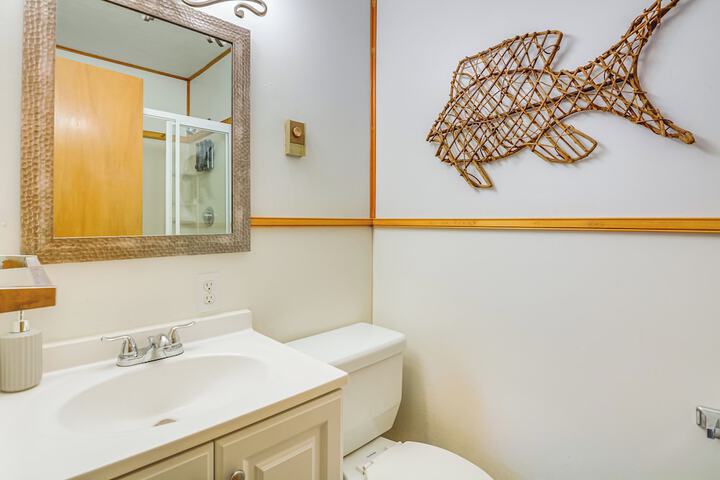 Walk to Restaurants: Stockton Home w / Game Room