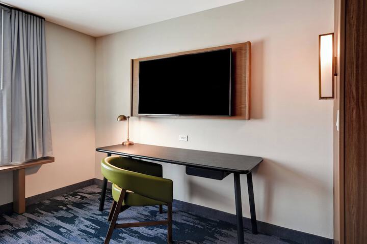 Room 30 of 41