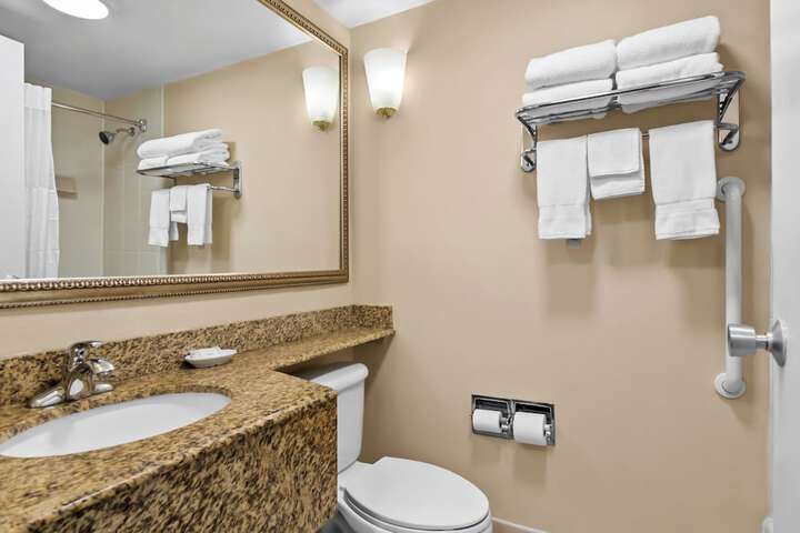 Clarion Inn North Haven - New Haven North