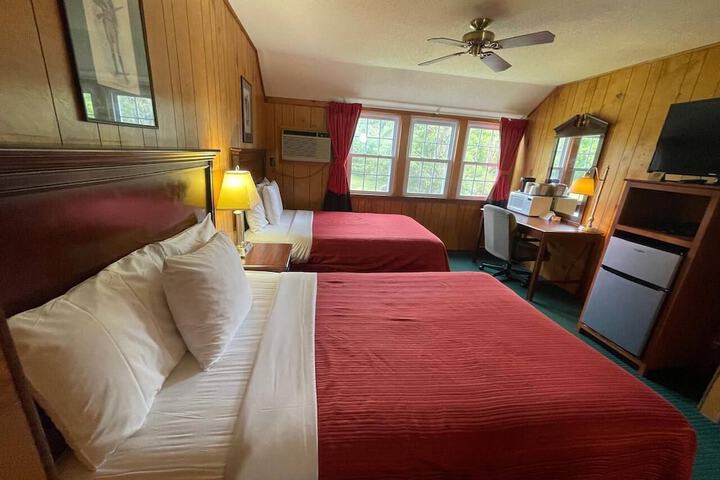 Stonybrook Motel & Lodge