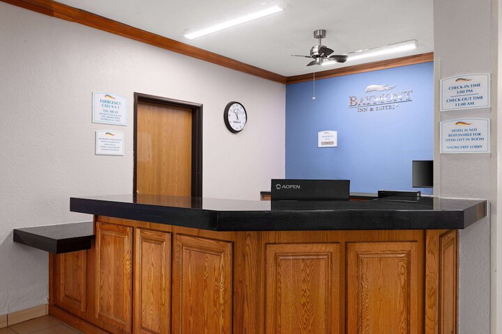 Baymont by Wyndham Waterloo