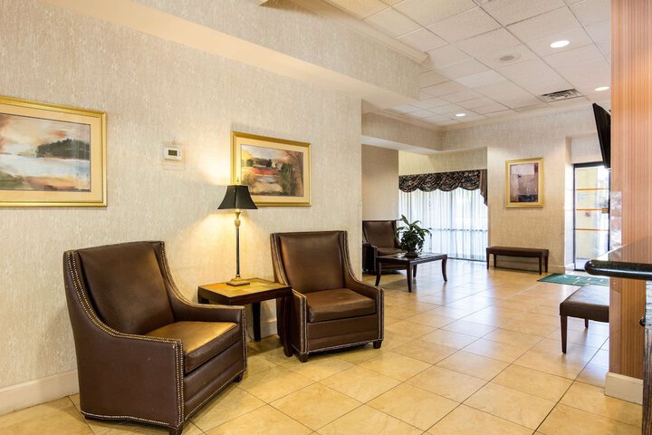Hotel Interior 7 of 38