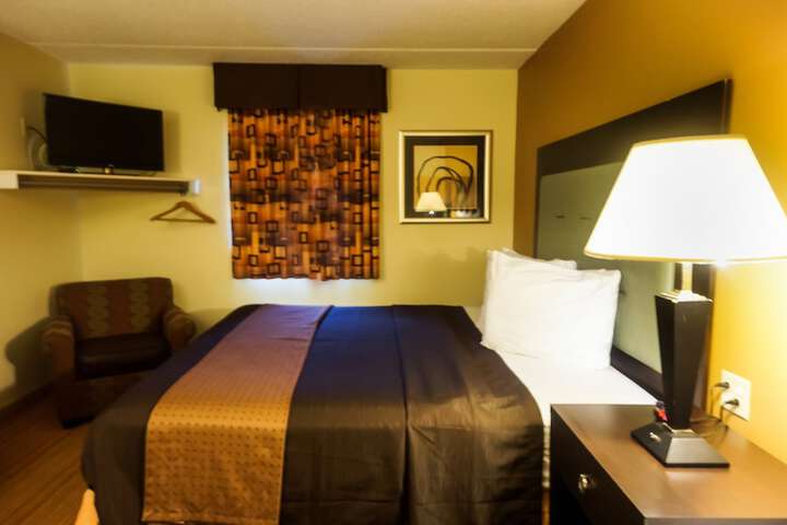 Room 32 of 36