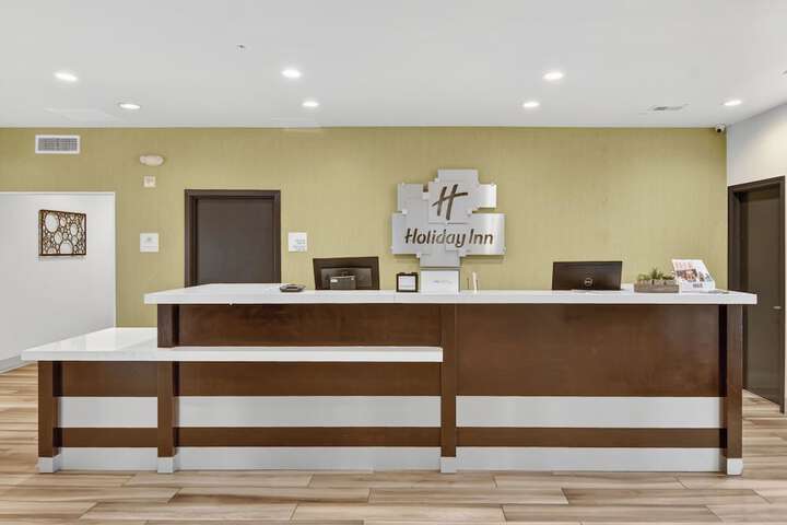 Holiday Inn & Suites Dallas-Addison by IHG