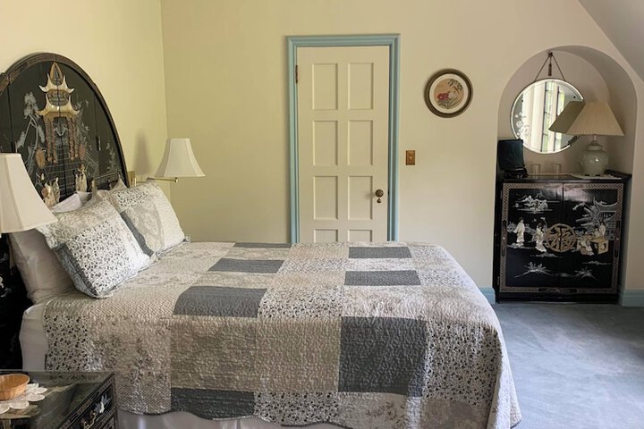 Room 32 of 118