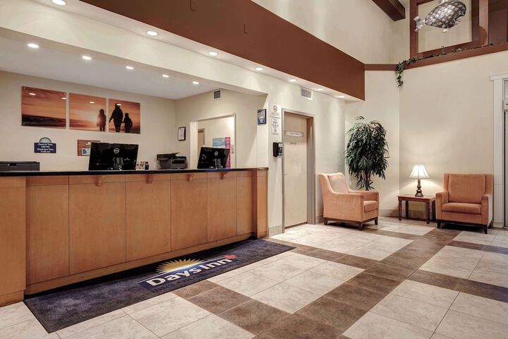 Days Inn by Wyndham Dawson Creek