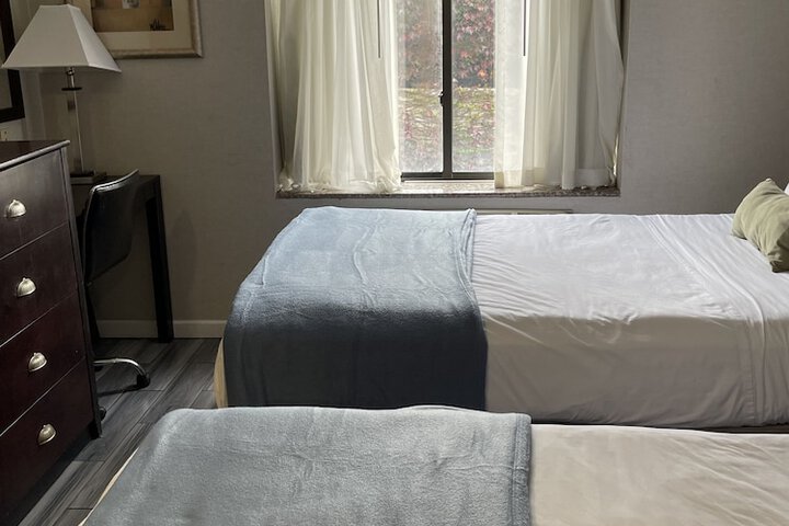 Room 9 of 20