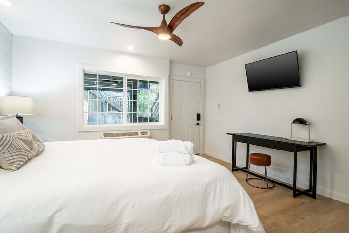 Room 41 of 47