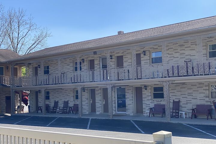 White Rose Motel - Hershey