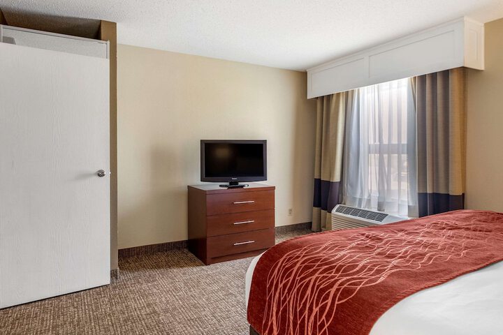 Room 37 of 51