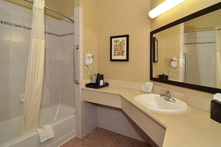 Room 15 of 58