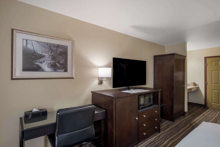 Room 14 of 26