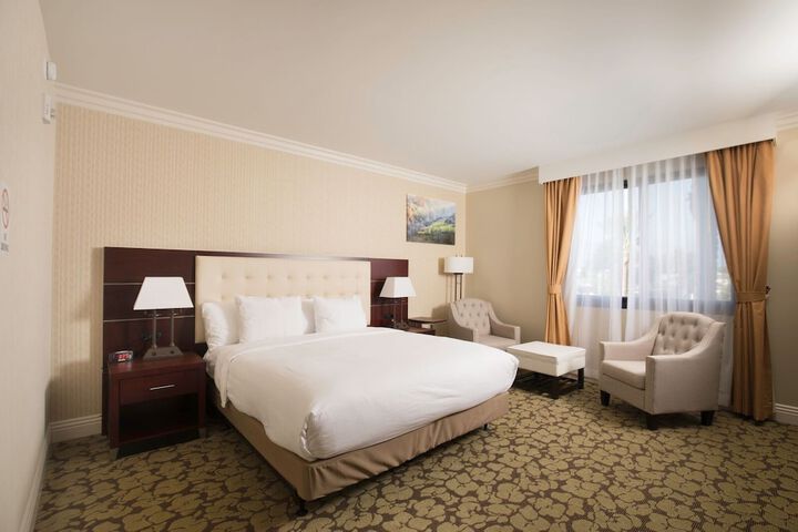 Room 50 of 75