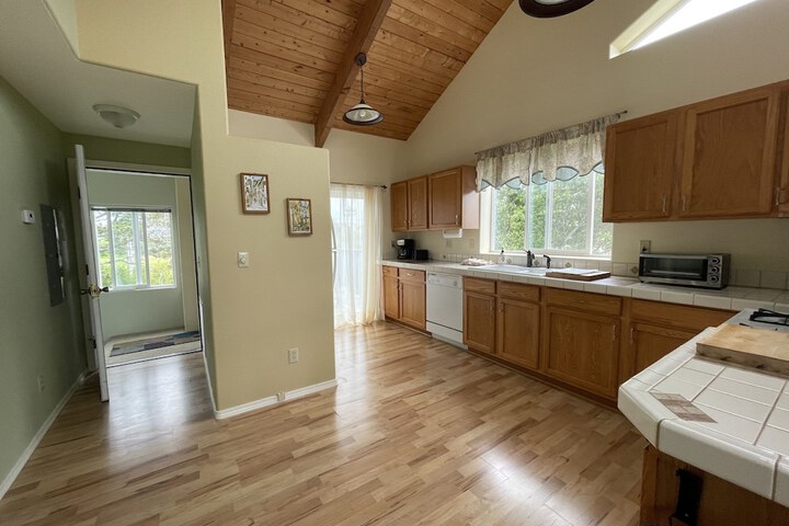 Bayshore RV Park & Guest Suites