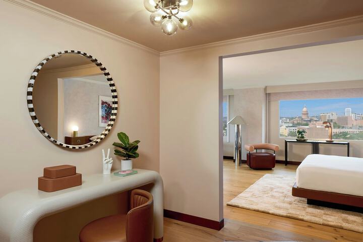 Room 35 of 93