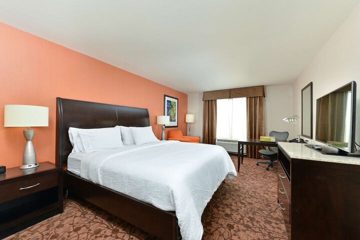 Room 16 of 38