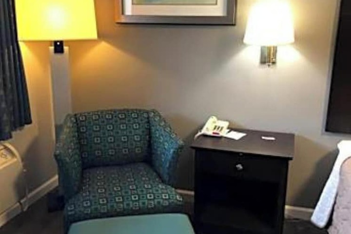 Deerfield Inn & Suites Steele Near Blytheville I 55