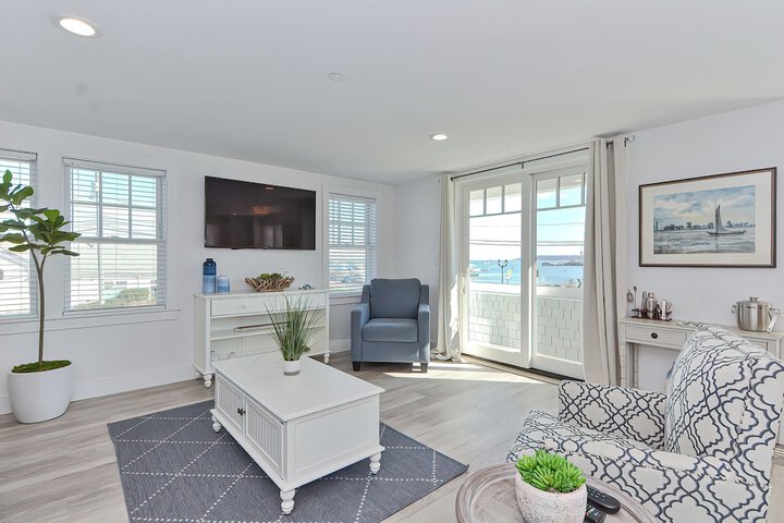 Harbourtown Suites