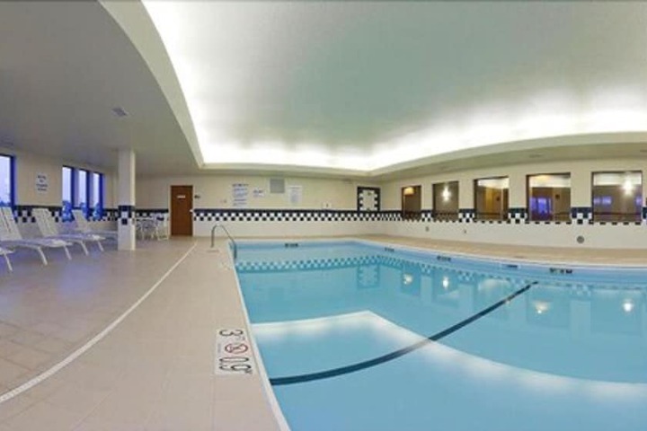 Holiday Inn Express Hotel & Suites ANDERSON NORTH by IHG