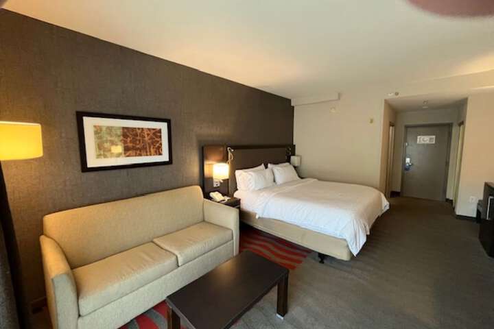 Holiday Inn Express Hotel Naples Downtown - 5th Avenue