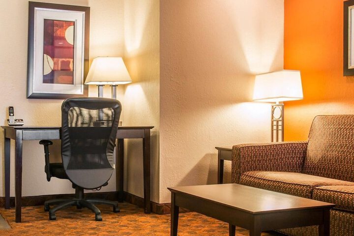 Comfort Inn & Suites and Conference Center