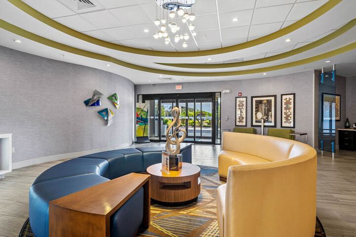 Holiday Inn Express & Suites Lakeland South by IHG